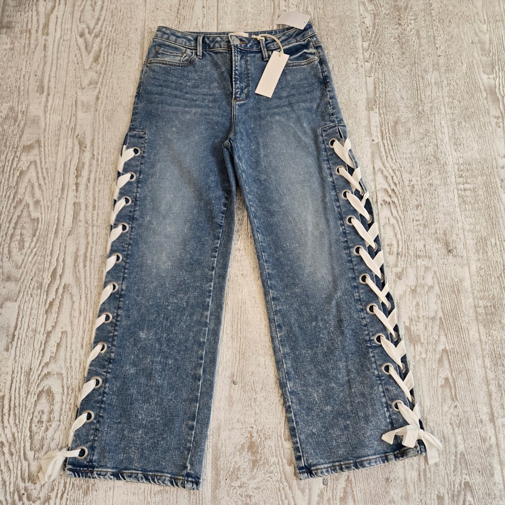 NWT Driftwood Lacey Lace Up Side Grommet Straight Leg Jeans Medium Wash 28
